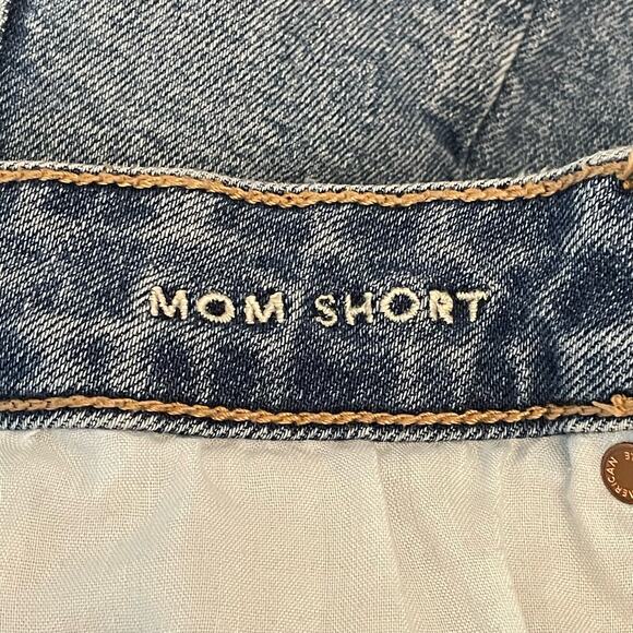 American Eagle AE Stretch Denim Mom Shorts Cut Off Cuff Medium Wash Women's 6 - Picture 8 of 15